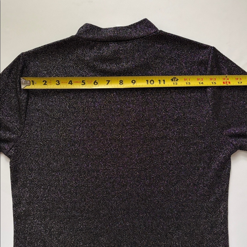 Skinnygirl Top Knit Metalic Mock Neck Short Sleeve Black Silver size Medium - Picture 10 of 11